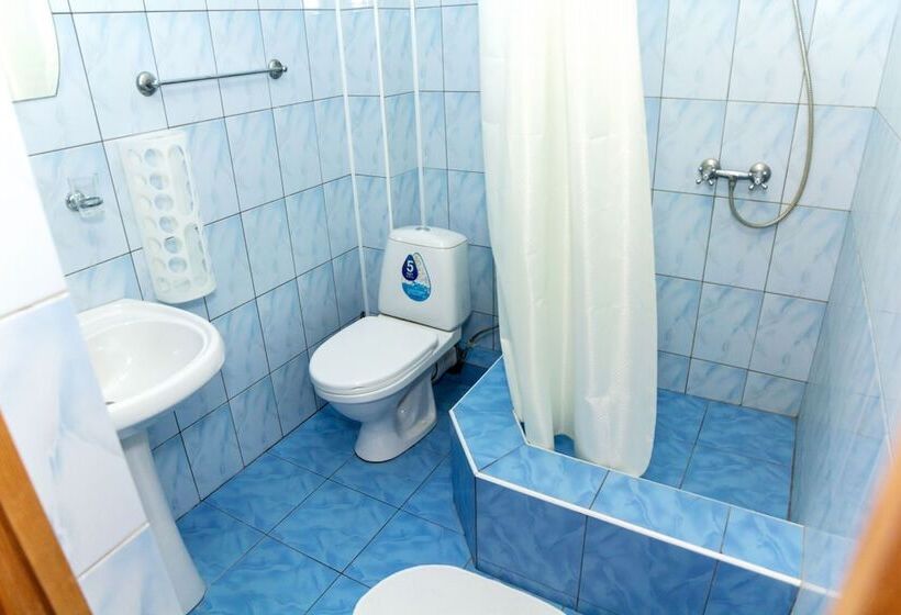 Трехместный Номер Стандарт с Балконом, Assol