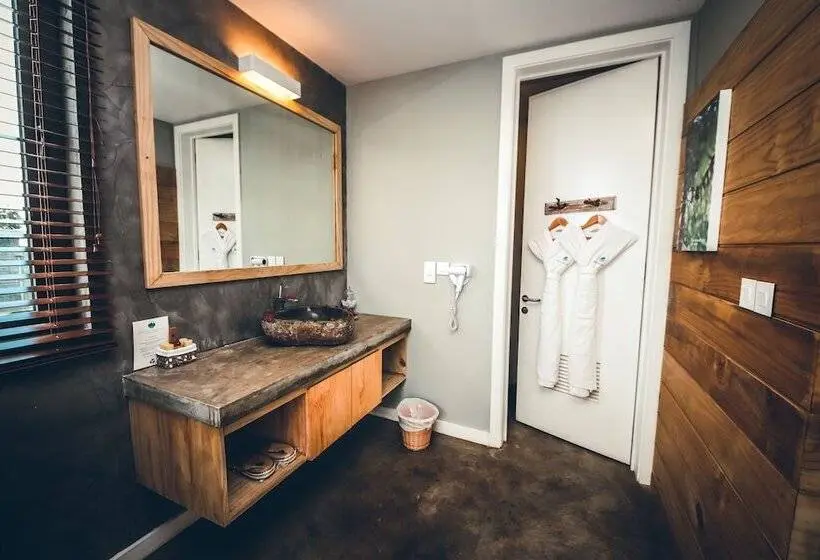 1-Bedroom Deluxe Chalet