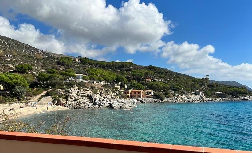 Triple Room Sea View, La Stella