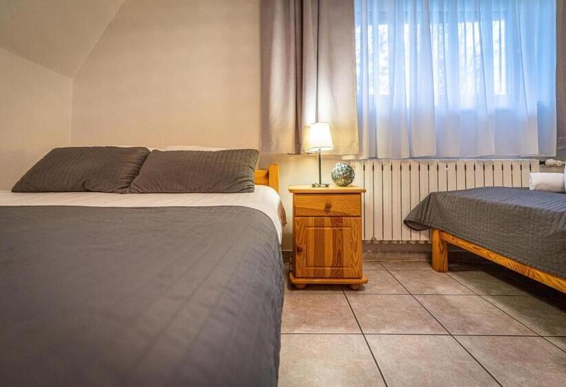 Четырехместный Номер Стандарт, Liberta Inn Pokoje Gościnne