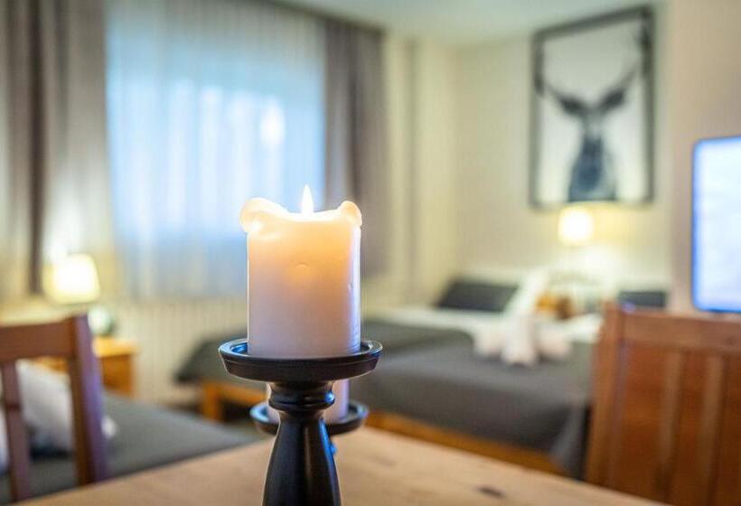 اتاق استاندارد چهار تخته, Liberta Inn   Pokoje Gościnne