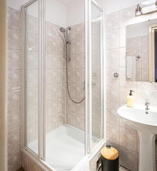 Четырехместный Номер Стандарт, Liberta Inn Pokoje Gościnne