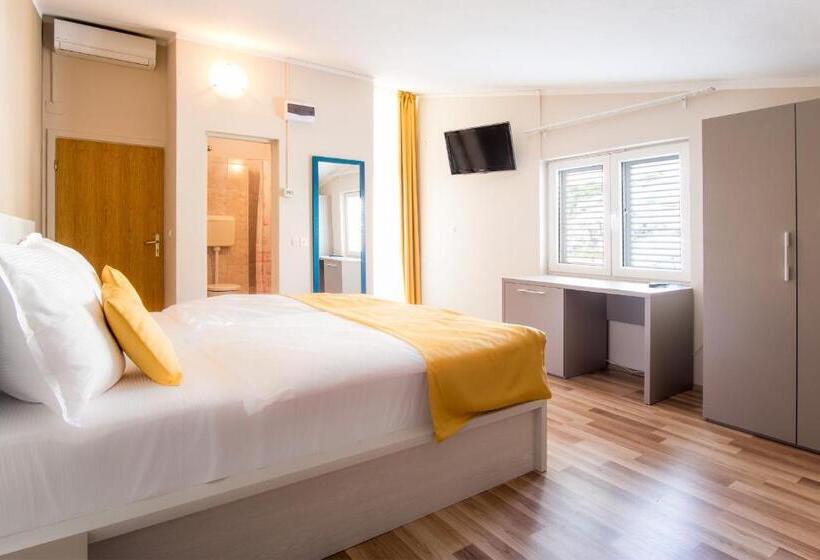 Standard Room with Balcony Side Sea View, Rooms Nadia