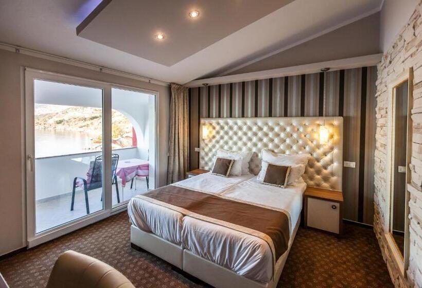 اتاق استاندارد با چشمانداز دریا, Rooms Nadia