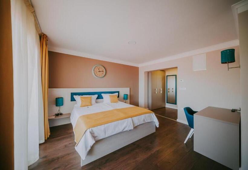 اتاق استاندارد با تخت بزرگ, Rooms Nadia