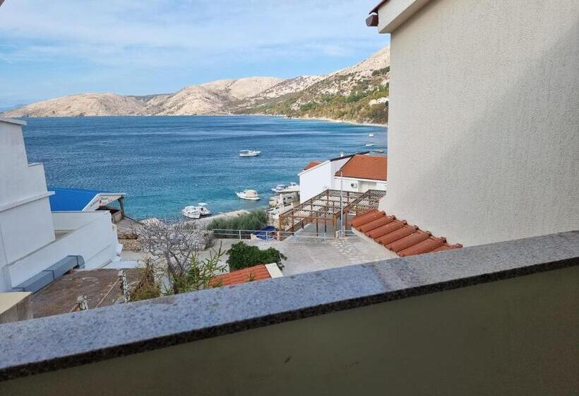 اتاق استاندارد با چشمانداز دریا, Rooms Nadia