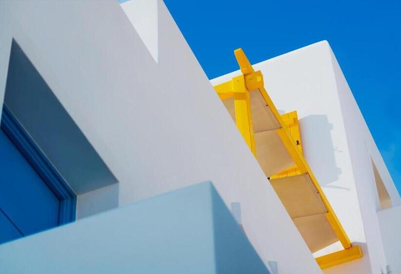 스탠다드 스튜디오, Aelia Apartments & Suites