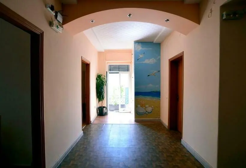 スタンダード４人部屋, Electra Hotel Piraeus