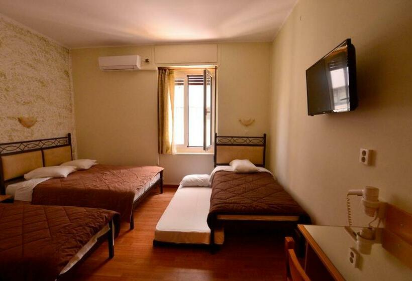 غرفة عائلية كلاسيكية, Electra Hotel Piraeus