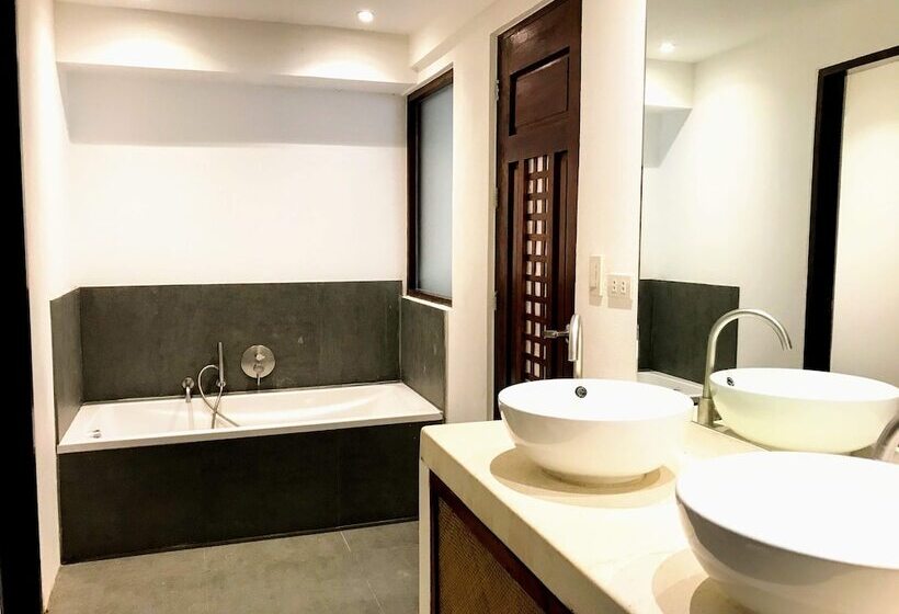 اتاق داخلی دلوکس, El Nido Moringa Resort