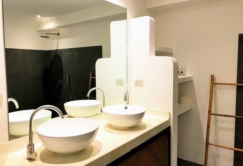 اتاق داخلی دلوکس, El Nido Moringa Resort