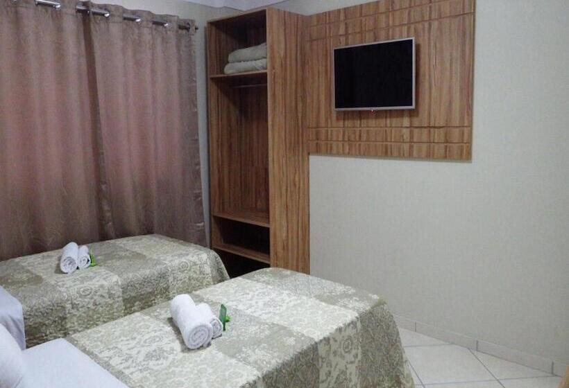 غرفة قياسية, Coral Palace