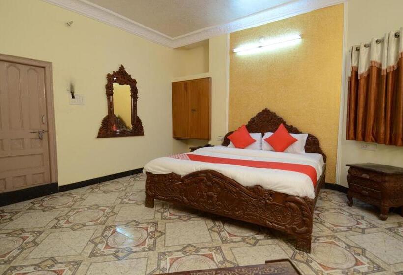 חדר קלאסי לשלושה, Rani Bagh By Oyo Rooms