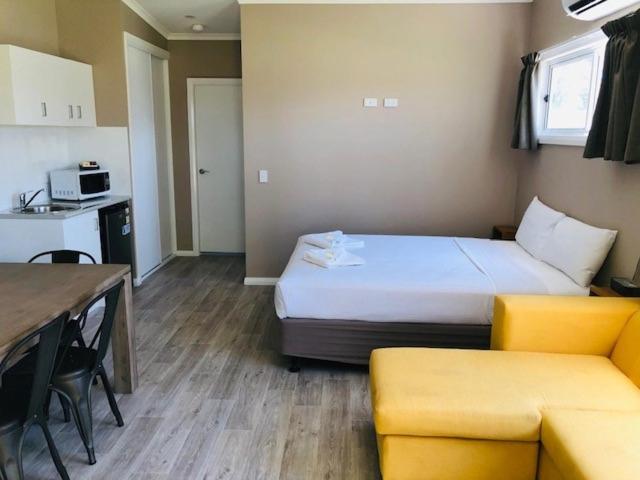 スタンダードバンガロー, Huskisson Beach Escape