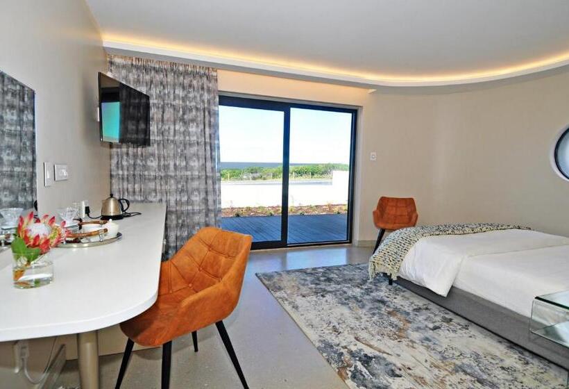 اتاق استاندارد در طبقه همکف, 7 On Marine