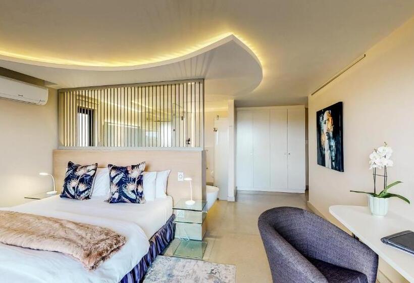 اتاق استاندارد در طبقه همکف, 7 On Marine