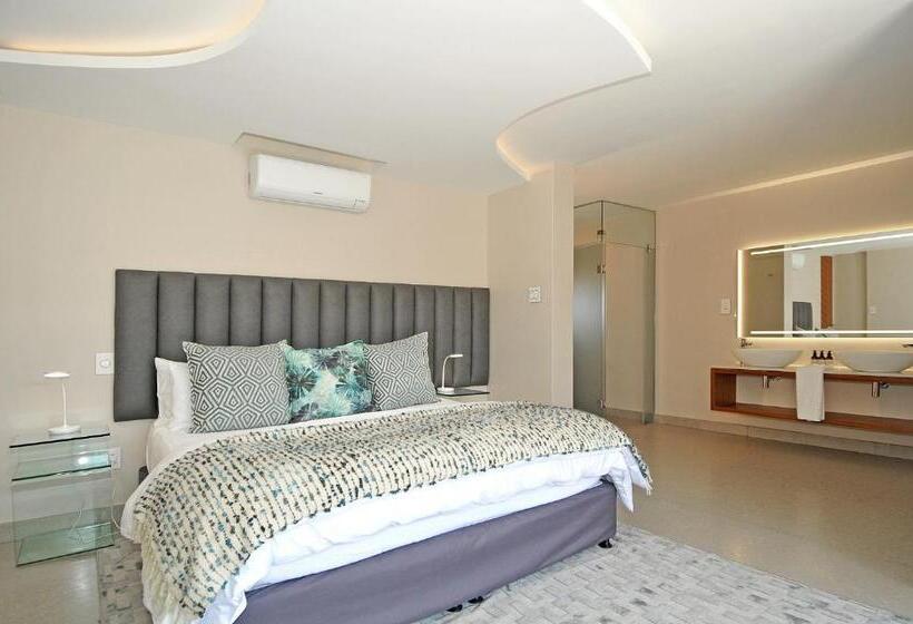 Deluxe Room Mountain View, 7 On Marine