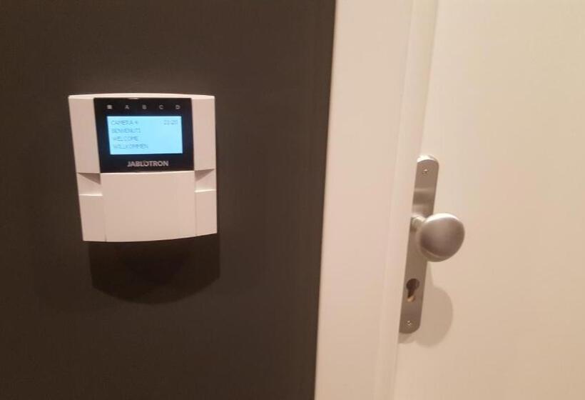 Номер Стандарт с Балконом, Pompei Inn Ruins B&b Luxury Suite