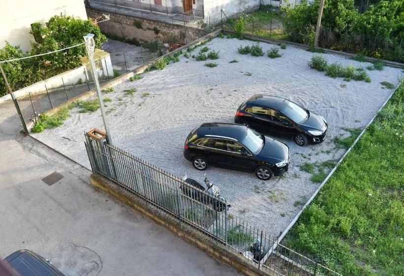 Номер Стандарт с Балконом, Pompei Inn Ruins B&b Luxury Suite