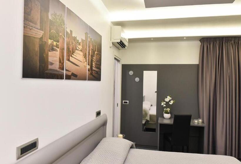 Номер Стандарт с Балконом, Pompei Inn Ruins B&b Luxury Suite