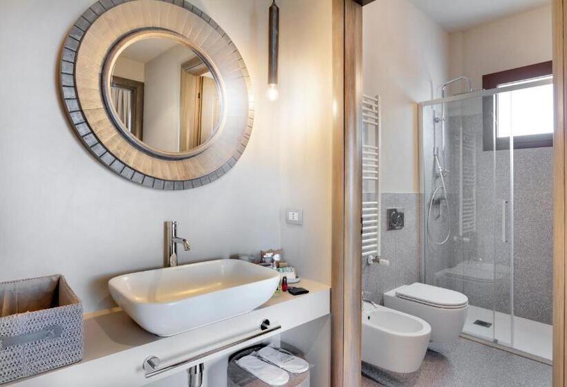 带阳台的豪华间, Relais Chiaramonte