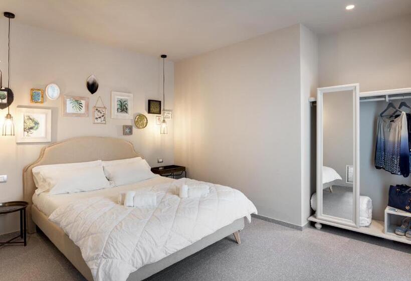 带阳台的豪华间, Relais Chiaramonte