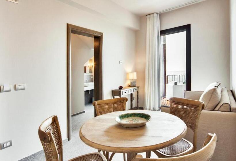 带阳台的豪华间, Relais Chiaramonte