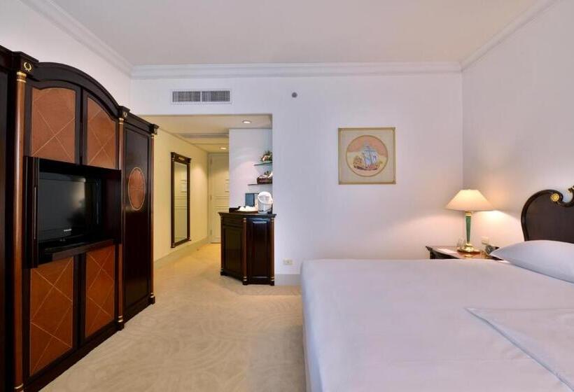 Junior Suite, Evergreen Laurel Hotel Bangkok