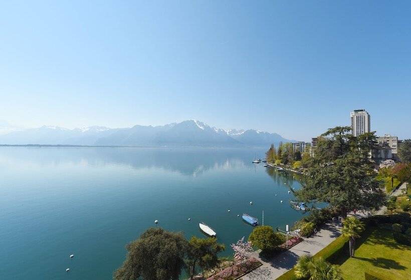 غرفة قياسية مطلّة علي البحيرة, Golf Hotel René Capt