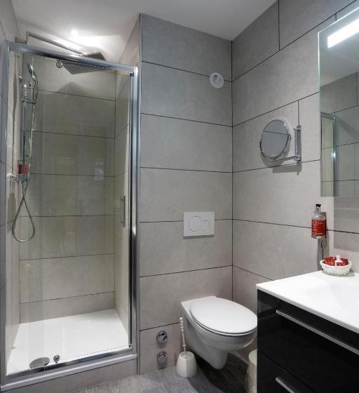 Standard Single Room, Montbrillant