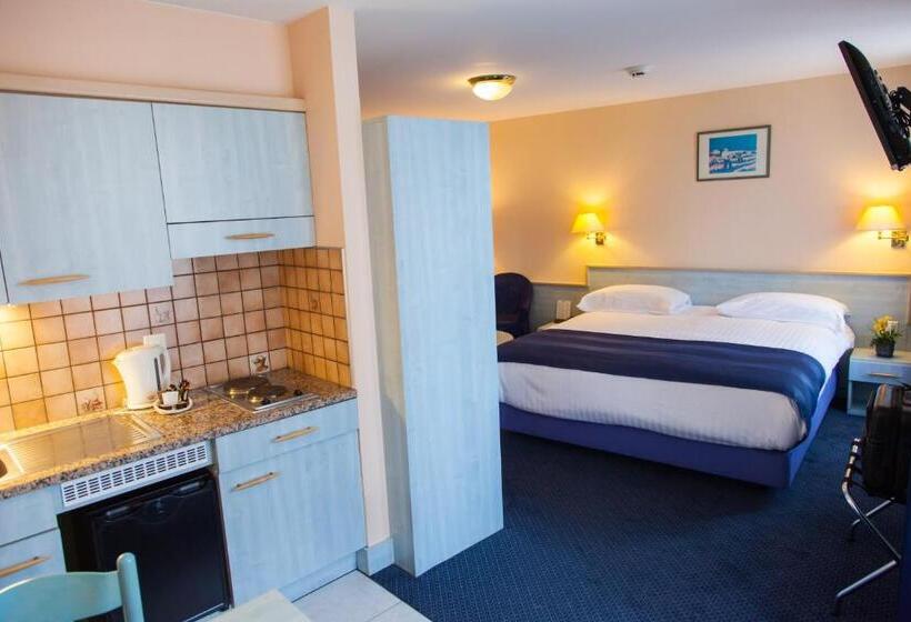 Superior Single Room, Montbrillant