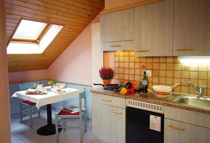 Superior Room, Montbrillant