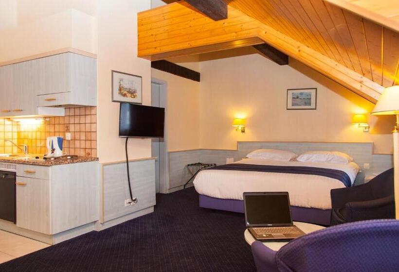 Superior Room, Montbrillant