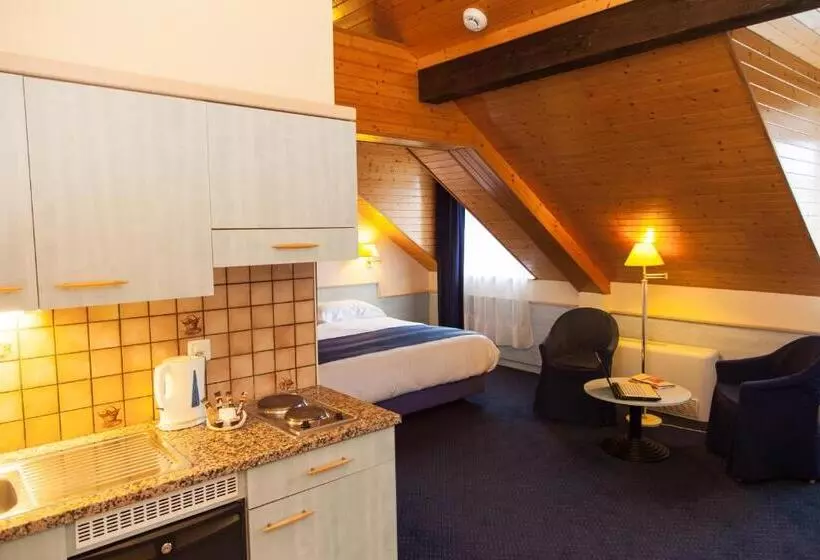 Superior Room, Montbrillant