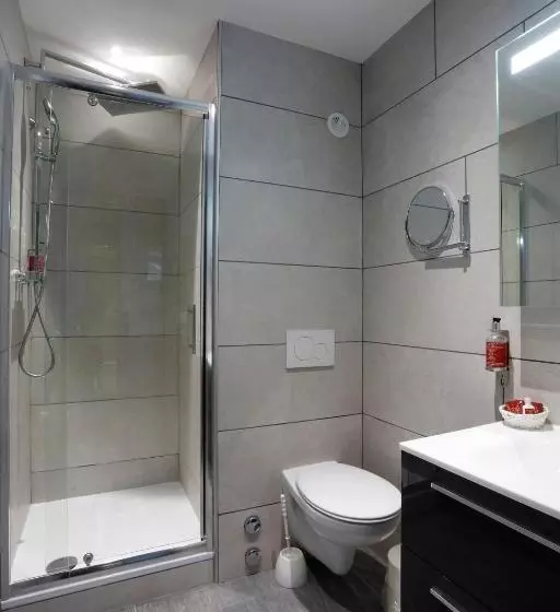 Superior Room, Montbrillant