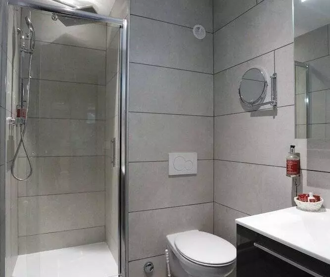 Standard Room, Montbrillant