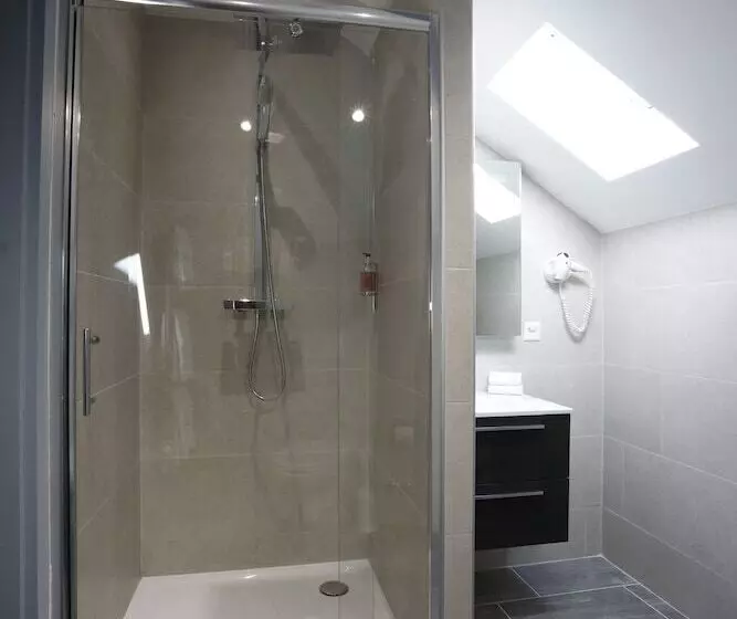 Superior Single Room, Montbrillant