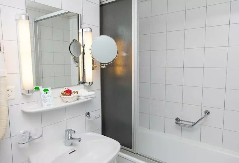Superior Single Room, Montbrillant