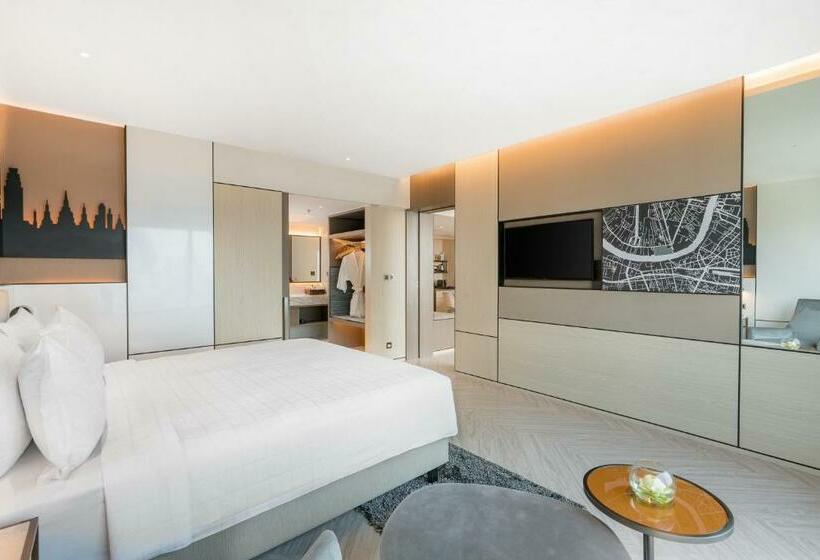 سوییت اجرایی, Pathumwan Princess Hotel Sha Extra Plus Certified