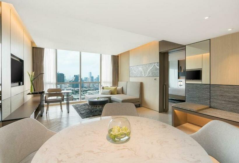 سوییت اجرایی, Pathumwan Princess Hotel Sha Extra Plus Certified