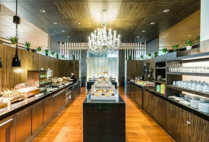 سوییت اجرایی, Pathumwan Princess Hotel Sha Extra Plus Certified