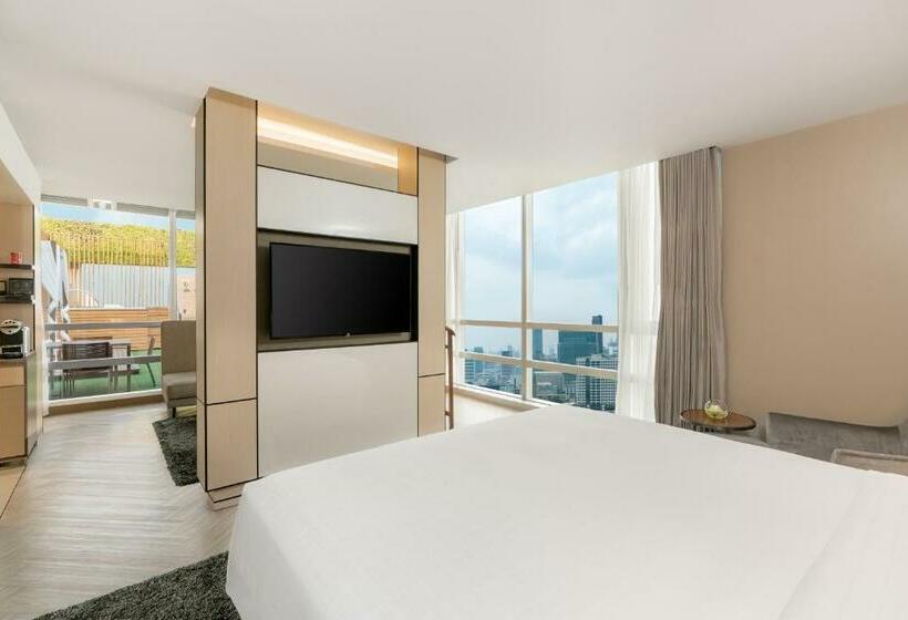 سوییت اجرایی, Pathumwan Princess Hotel Sha Extra Plus Certified