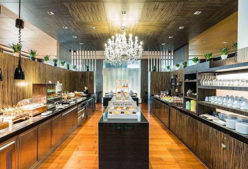 سوییت اجرایی, Pathumwan Princess Hotel Sha Extra Plus Certified