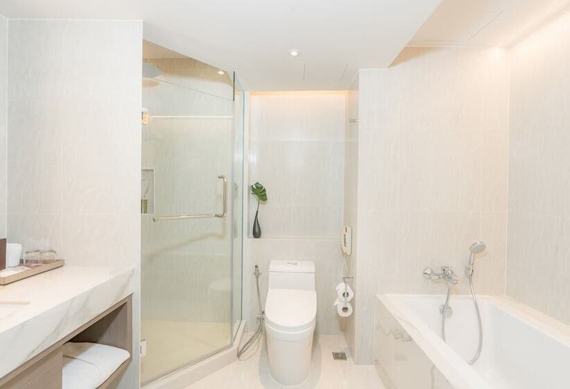 اتاق لوکس با تخت بزرگ, Pathumwan Princess Hotel   Sha Extra Plus Certified