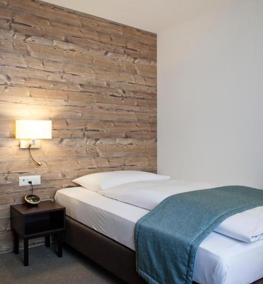 独立房间带夫妻标准床, Strela By Mountain Hotels