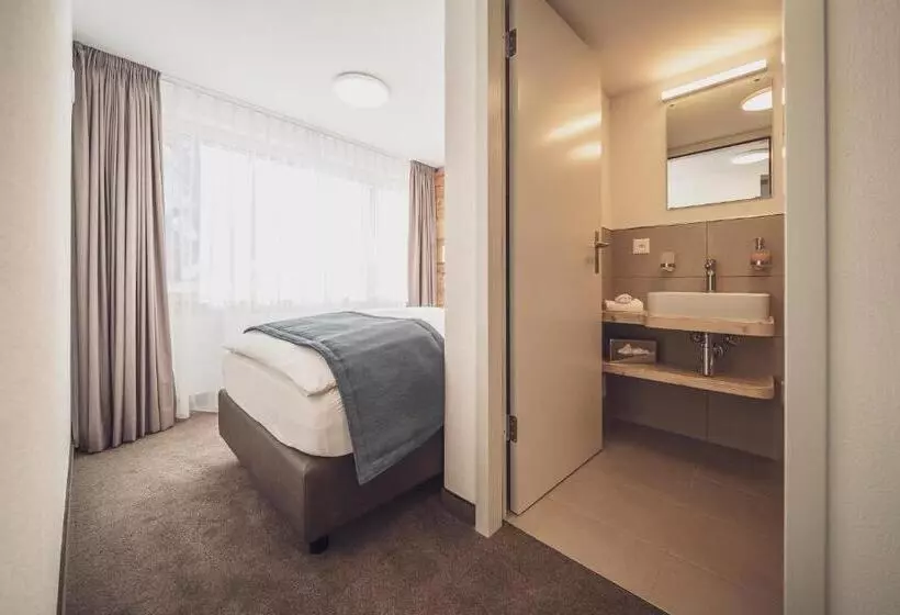 スタンダードシングルルーム, Strela By Mountain Hotels