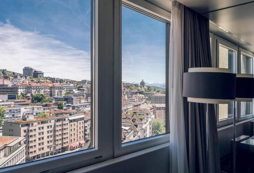 带大床的豪华间, Zurich Marriott