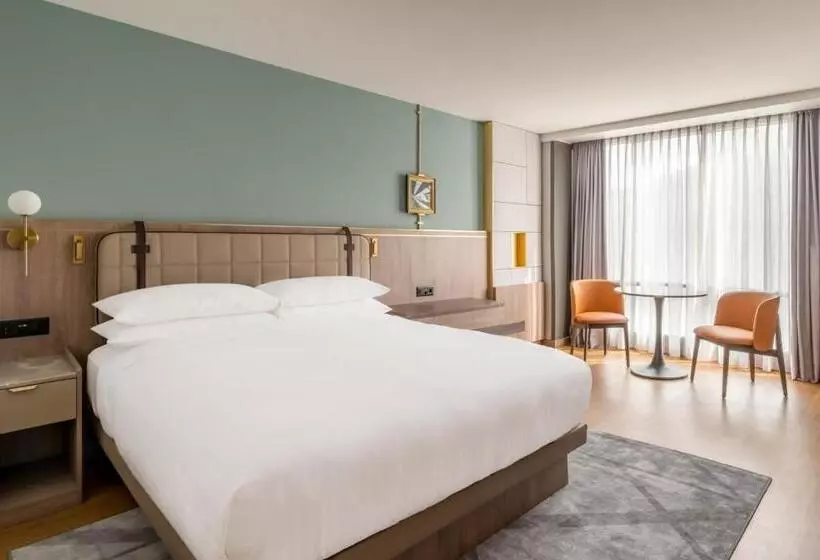 اتاق سوپریور با تخت بزرگ, Zurich Marriott