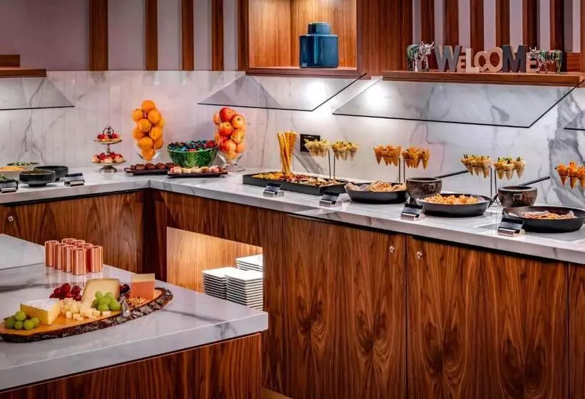سوئیت کلاب, Zurich Marriott