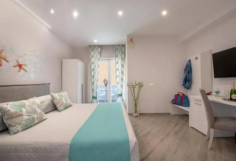 バルコニー付きスーペリアルーム, Cioffi Sorrento Rooms